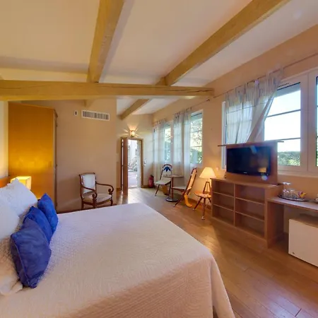 Domaine Du Mont Leuze * Villefranche-sur-Mer
