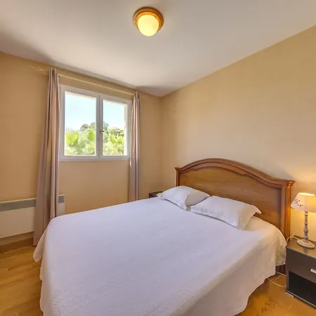 Domaine Du Mont Leuze Villa *